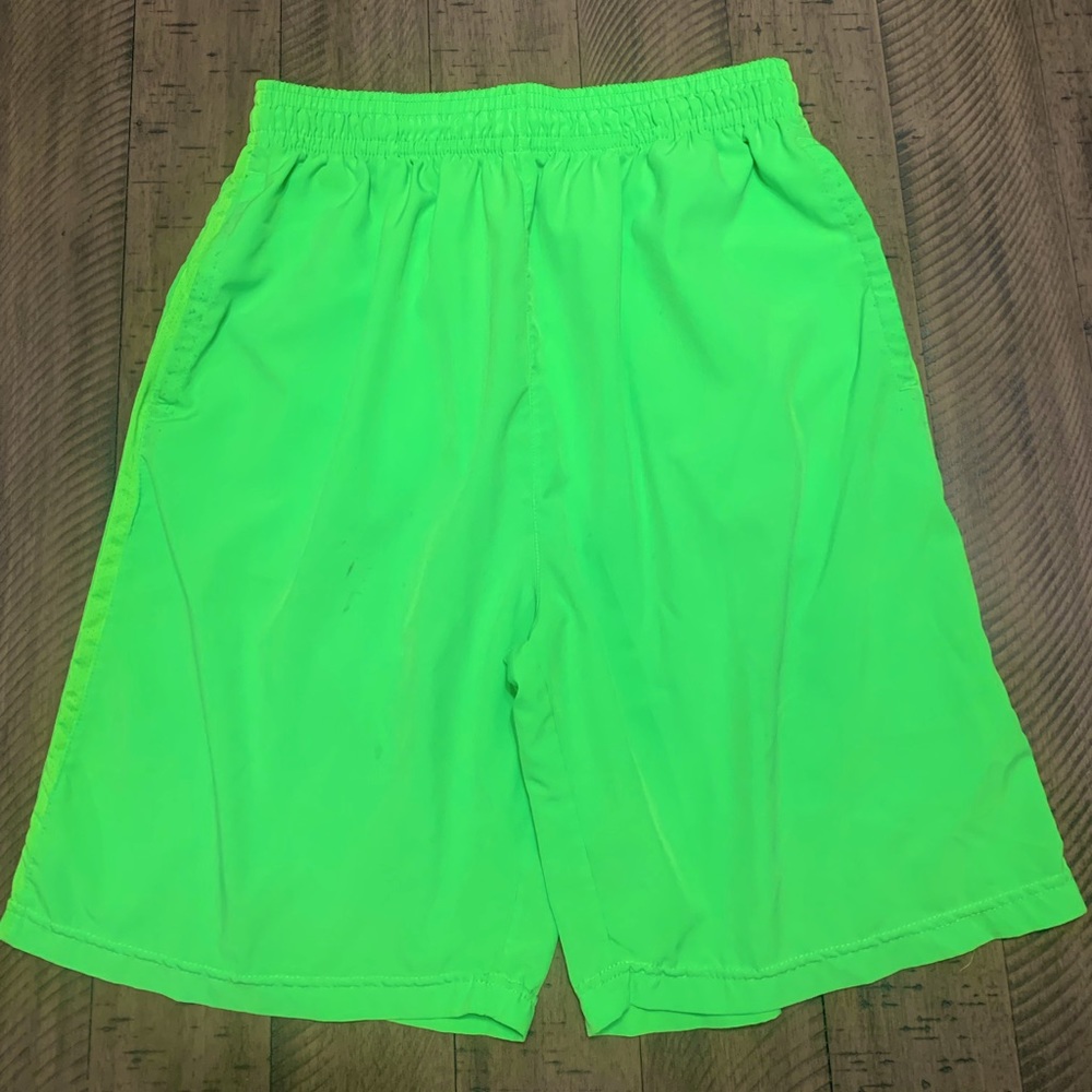 Head Shorts